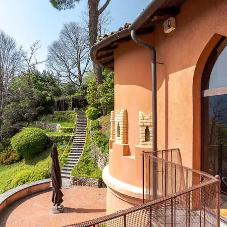 Lägenhet Stunning Castle In With Lake View Tremezzo