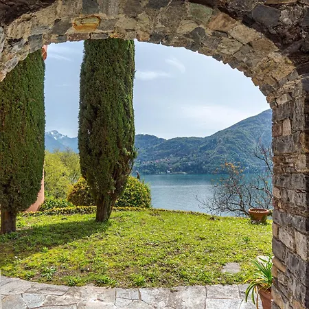 Apartment Stunning Castle In With Lake View *