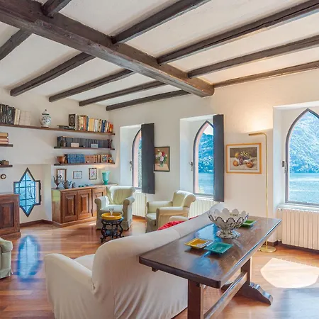 Stunning Castle In With Lake View