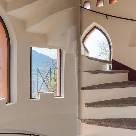 Stunning Castle In With Lake View Tremezzo